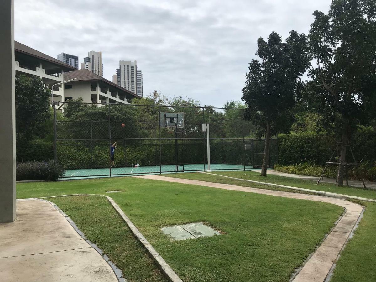 Lumpini Ville Wong Amat Beach Pattaya Exteriör bild